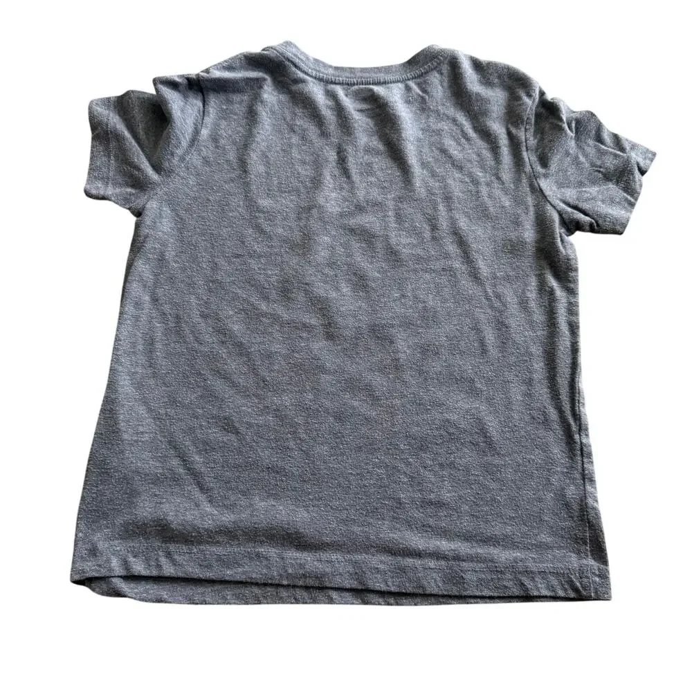 Old Navy Boys Shirt Size Small 6 7 Basketball Sloth Gray Short Sleeves Hang Time
